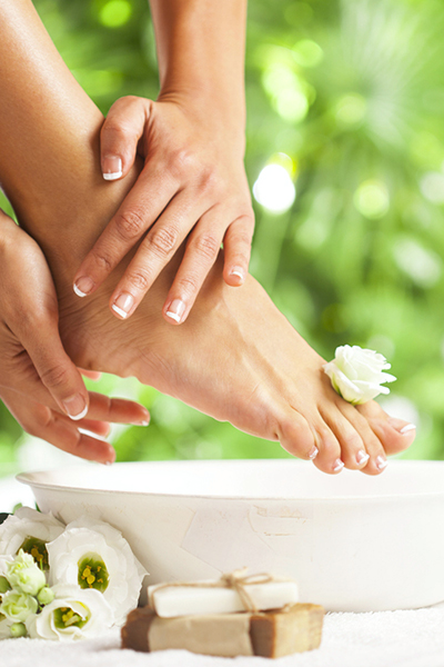 5 astuces pour prendre soin de vos pieds